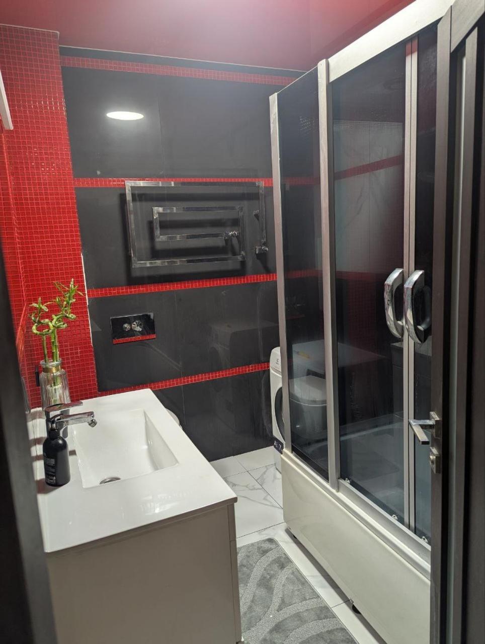 Ferienwohnung 2-Кім Новобудова, Центр, Провулок Лапушкіна , 9 Khmelʼnytsʼkyy Exterior foto